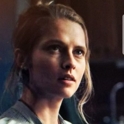 || #OC || ❝ ꜱᴏᴍᴇᴛʜɪɴɢ ᴀʟᴡᴀʏꜱ ʙʀɪɴɢꜱ ᴍᴇ ʙᴀᴄᴋ ᴛᴏ ʏᴏᴜ. ❞ @aojvikg is mine. | Smoke of #𝒮𝒶𝑔𝑒