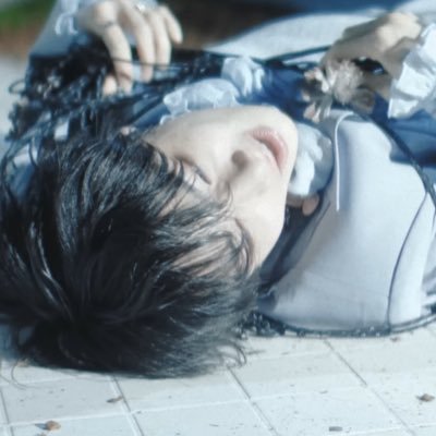 sipsip_karl's profile picture. ⋆. 𐙚 ˚
       無理やり満たしても I'm so
   ⋆. 𐙚 ˚