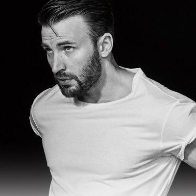 Welcome to Chris Evans Archive, your best source dedicated to actor, producer & director Chris Evans. | Non - affiliated fan account |