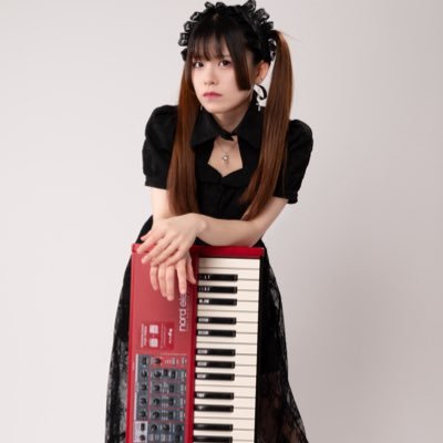 沖芸ピアノ卒。Piano,Key。Nord Electro 6D。参加バンド ≫ GooLD。Joshua P.B。ASD,適応障害,手帳3級だけど擬態できるくらい頑張って生きてる。小規模(@mirei_poyo )