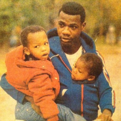 KingPizz's profile picture. Everybody’s the enemy..