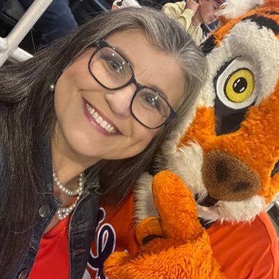 I love Jesus, my two precious teenagers, the Atlanta Braves & my Clemson Tigers! #ALLIN #ClemsonFamily #BravesCountry