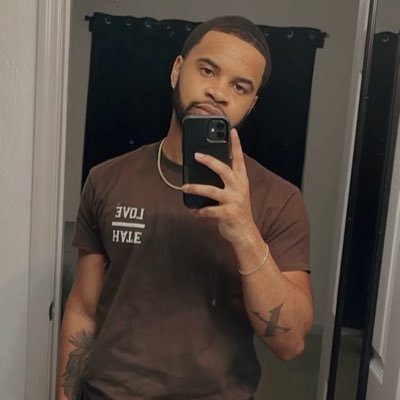 xXayovincentXx's profile picture. 