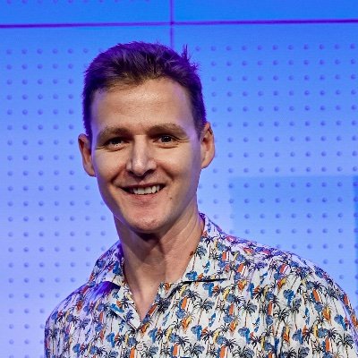 Researcher at UQ and Metro South. Group ex instructor. Rubbish dancer.