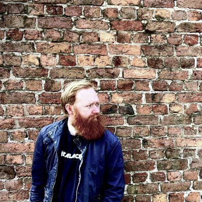 Soloist from Dyffryn Clwyd. Smiles and Handshakes now out on Bandcamp and Spotify. 📸 Instagram @1987tilpresent | Providing local music for Wrexham AFC