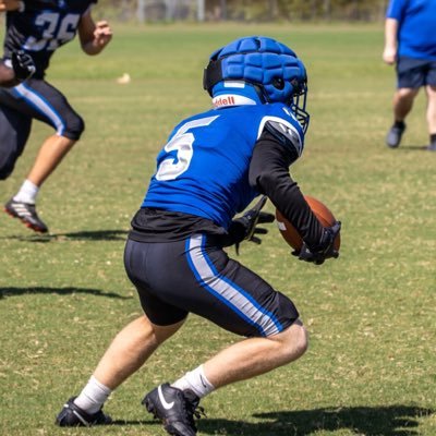 5’9,160lbs co/28 (wr) 4.6 40yd dash masters academy school vero beach #772-243-9957 honors 3.93 GPA