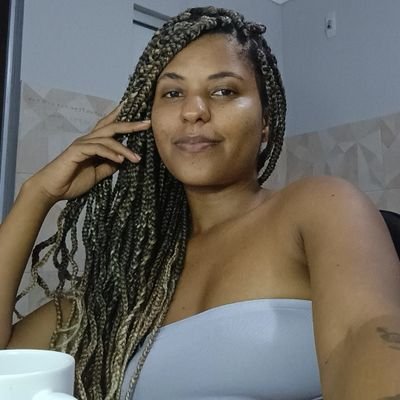 História -UEFS 🎓
Mestra em História -UEFS 📚
⛈️🦋🌪️