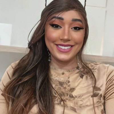 pamella_colucci's profile picture. seja luz sempre🏳️‍⚧️🍒❤️🥰