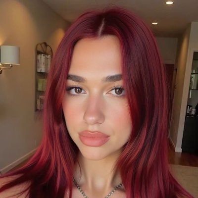 mexi_queenacce's profile picture. ÉCHAME TIERRA Y VERÁS COMO FLORESCO 🌷🌸