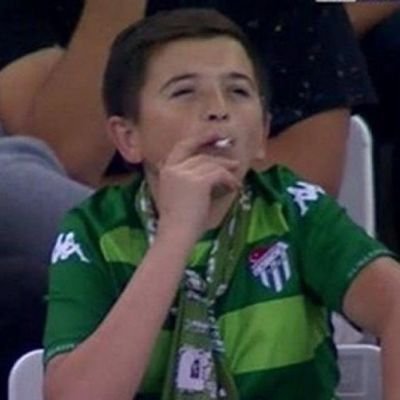 Fundamentalista de la cepa mas elegante del mundo. Con una copa de Pinot la vida mejora 1000%, CAMPEON DEL MUNDO ⭐⭐⭐, Platense y del #TeamPiedrita.
