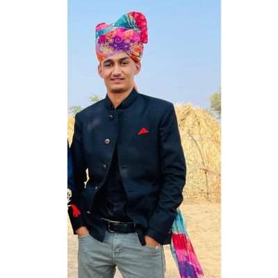 rkhoja_695's profile picture. 