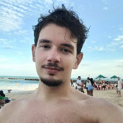 20 anos.
Nordestino.
Dependendo do que vc viu desconsidere rs, as vezes acabo usando para desabafar ou falar besteira. https://t.co/Ehx2nKo4uM