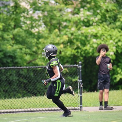 ar92fast's profile picture. RB and LB for Seton Hall Prep in West Orange NJ. Height 5’11 weight 180. Bench 235 box squat 355. Email: Adonisrabrun@icloud.com