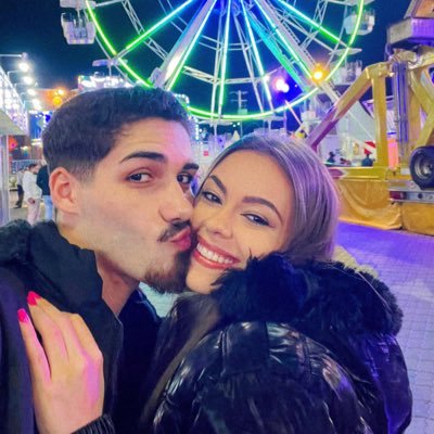 guh_04_'s profile picture. 