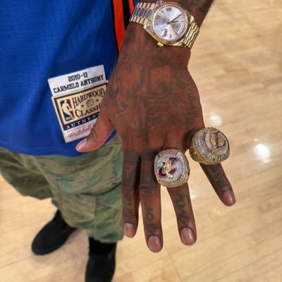 mvlcolm__'s profile picture. https://t.co/UImFgRvtMC