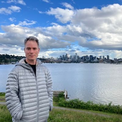 Columnist and former senior managing editor at The Real Deal. Reporter and editor at Crain's New York Business, 2005-19. Journalist since 1991.