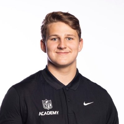 |NFL academy|6’5-280lbs|WS:80’’|OL|CO26’|Coach: @Coach_Gavin_OL | 🇳🇴 |