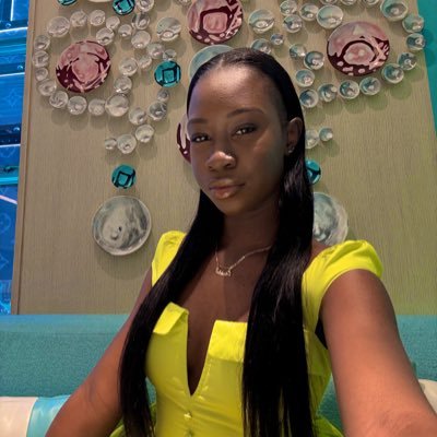 _deejayyyyyyyy's profile picture. whatever you're looking for, you won't find it here😉