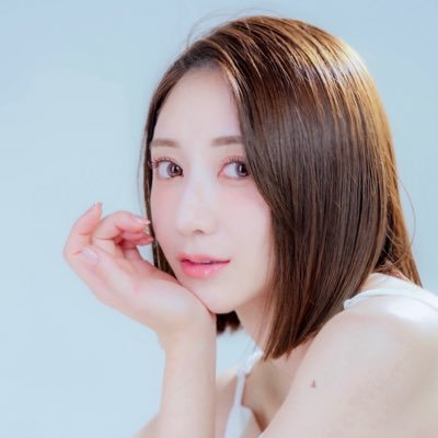 吉本所属🌻アナウンサー・タレント /CX「ニューヨークですが…何か?」NA/BSジャパネクスト「ダグアウト」/BSよしもと「ワシんとこポスト」「日本全国なんでも甲子園」/小林製薬CMムクノーズ/ソニー銀行CM/おかべろ/アサデス。KBC/Jsports野球ベンチリポーターなど