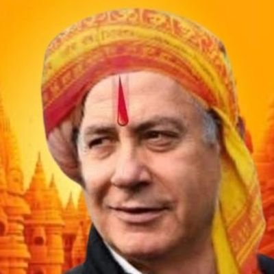 बड़े शहर के सपनों और नेटफ्लिक्स सदस्यता वाला एक छोटे शहर का बच्चा
चेतावनी:– जब आप बात करते हैं तो मेरा चेहरा कैसा दिखता है, इसके लिए मैं ज़िम्मेदार नहीं हूँ।