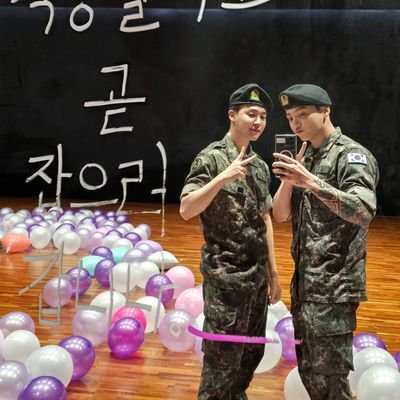 Jm_Jk1320's profile picture. 💜🪐Aρobᥲᥒgρo💜

 💛𝑷𝒐𝒅𝒆𝒎𝒐𝒔 𝒂 𝒎𝒊𝒍𝒆𝒔 𝒅𝒆 𝒅𝒊𝒔𝒕𝒂𝒏𝒄𝒊𝒂 𝒑𝒆𝒓𝒐 𝒎𝒊 𝒄𝒐𝒓𝒂𝒛𝒐́𝒏 𝒆𝒔𝒕𝒂𝒓𝒂́ 𝑺𝒊𝒆𝒎𝒑𝒓𝒆 𝒄𝒐𝒏 𝒍𝒐𝒔  𝟕💙