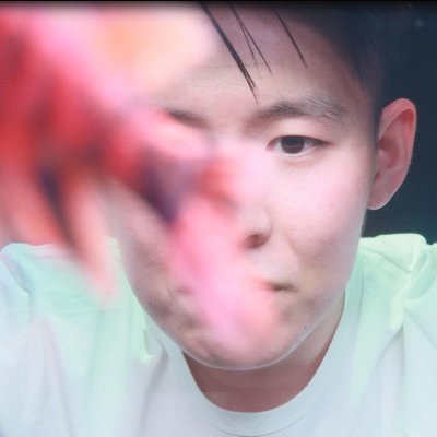 _sean_xiong_'s profile picture. Sharing what I'm building and my thoughts on AI and tech. #buildinpublic