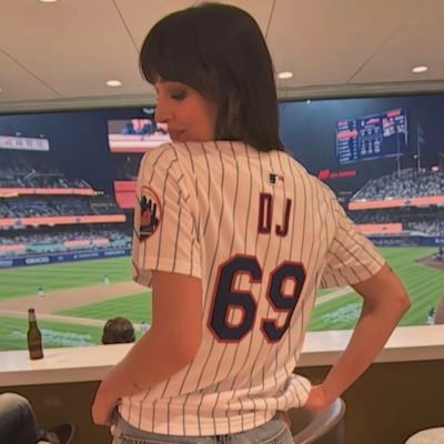 STAN DAKOTA JOHNSON 💙
#DakotaJohnson *fan account*
#Dakoholic ❤ JUST HER