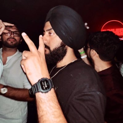 ask_mcfc's profile picture. #WeWillBeThere #SunsIn4