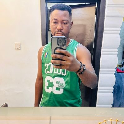 Do u kno who I am Do u kno who I is Do u kno who I will BE Fuck who I Was U dunno who i will BECOME !!!!still ur homeboi faety... Yhu follow, I follow bak asap!