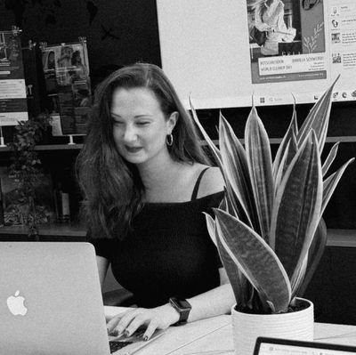 •Moderation •Schauspiel
•Theaterpädagogik
•Content Creation
•Botschafterin @world_cleanup 🌎