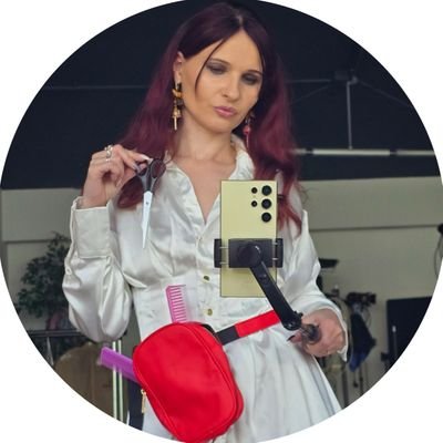 It's an OFFICIAL account of Jeny Smith.
I create beautiful erotic and conduct social experiments.
For collaboration:
https://t.co/uZWaxtYHq6