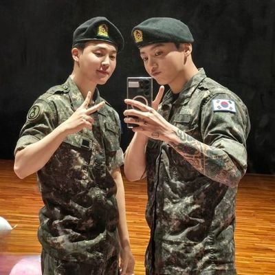 I only rec fics that I've read (only jikook)
🐥🐰 mostly top 🐰 & bottom 🐥 but occassionally vers/switch koomi reader 🤗
apobangpo 💜 22+ she/her