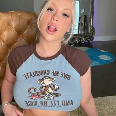 Becky1720961's profile picture. 