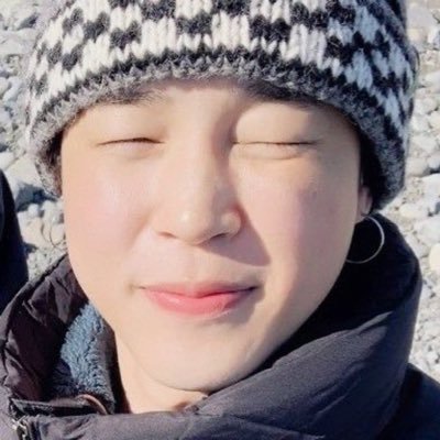 my smile @bts_twt 🍀💜 แม่น้องจีม 5 ล้านเปอ my เมน : kookmin 🐰🐣♡ bts army 😽 like Crazy to be set me free