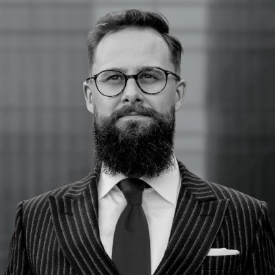 AleksyGuzowski's profile picture. prawnik ⚖️ kryminolog; naukowo - prawo międzynarodowe publiczne (obrona wyprzedzająca, HNS, LOAC); podchorąży rezerwy