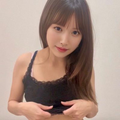 新米ママ🤱母乳育児中🍼結婚3年目で絶賛レスの寂しい人妻です。。メイン(@ayane_secret333)には載せられないのとか、秘密の部屋のこととか㊙️