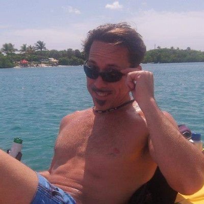 RobertE76731638's profile picture. 