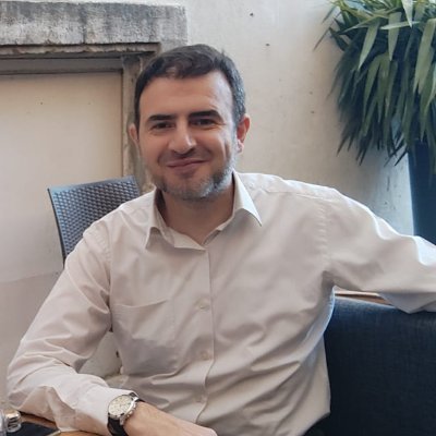 Dr. Öğretim Üyesi (Siyaset Bilimi ve Kamu Yönetimi) BAL 2004 | ANK Ü. Vet. 2010 | DEÜ Kamu 2014 | EGE İng Müt. Ter. 2025 | Baba | Eş | ALLAH'a Kul | Göztepe ❤💛
