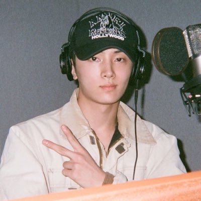 จะหวีดและอวยจนกว่าโลกจะแตก 🐱🧸🐧🐈⬛