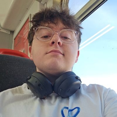 Gamer - Valorant/League of legends/minecraft
laufey fanatic 🎶
priv: @EepyEnfys
snap: welshboy123
insta: https://t.co/3r1yN7MLL1