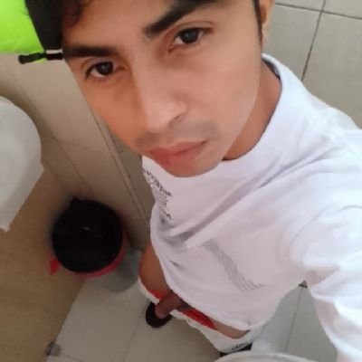 soy de guayaquil tengo 21 soy versatil y quien disponible
para ser cosita soy norte via daule puente lucia con lugar.........