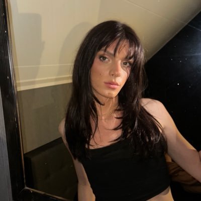 || 22 || bratty dutch transgirl 🇳🇱🏳️⚧️ || your worst best addiction 😈 || ENG/NL ||