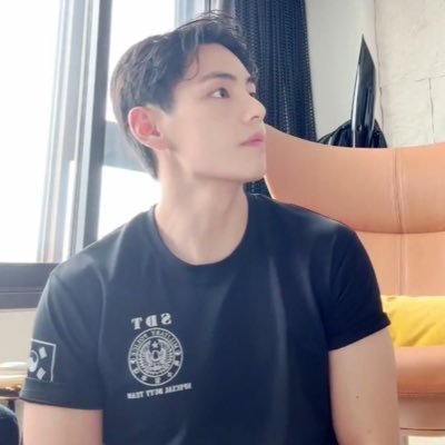 wandererHS's profile picture. she/her 27. Algún lugar arriba del arco iris ,muy alto, donde pueda soñar y que mis sueños se hagan realidad ...