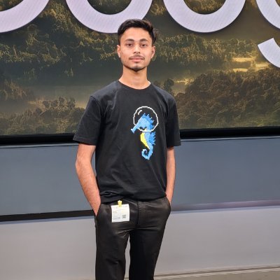 EkantVerma13's profile picture. Full Stack Dev | React & Next.js ⚛️ | 500+ LC 📈 | 3⭐ CC 🍜 
Here to learn, build & vibe with devs 👨‍💻✨
MU'27 🎓