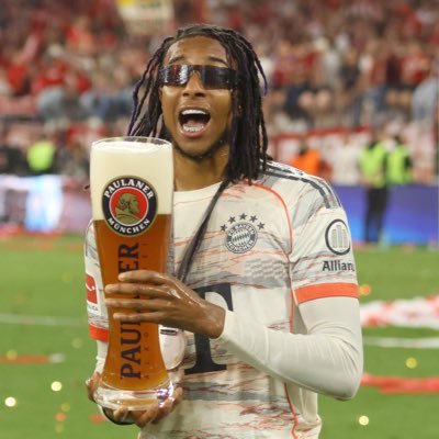 Passionate football enthusiast | Bayern supporter ⚽️ | Beer reviewer 🍻 #DubNation