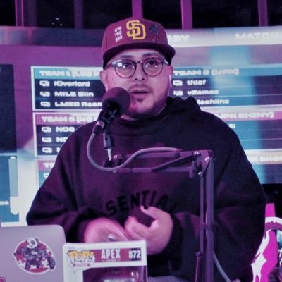 Ex-streamer, ahora abro cartones de Pokémon y Cartas Digitales. 🃏