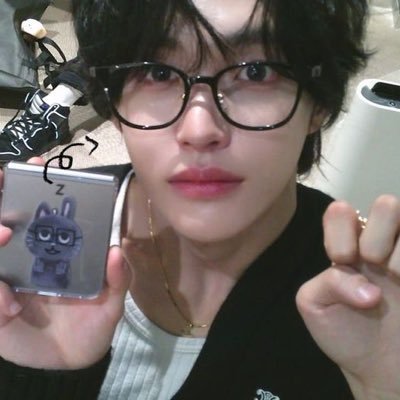 meowbns's profile picture. riize aja