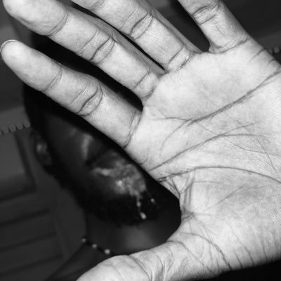 Tall, Dark, Handsome & Discreet | You gotta be clean to 👅 the 🐱it’s law | Content Creator/Editor | Dm’s are 4 Link Ups |