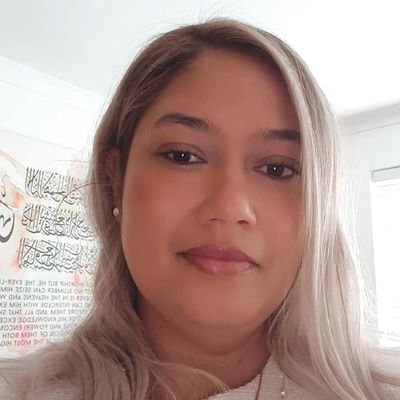 Wife | Mother | music lover | Foodie | fashion lover | avid reader |
