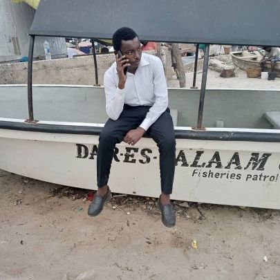 o_otaman's profile picture. Not strong 💪 without struggle 🙏